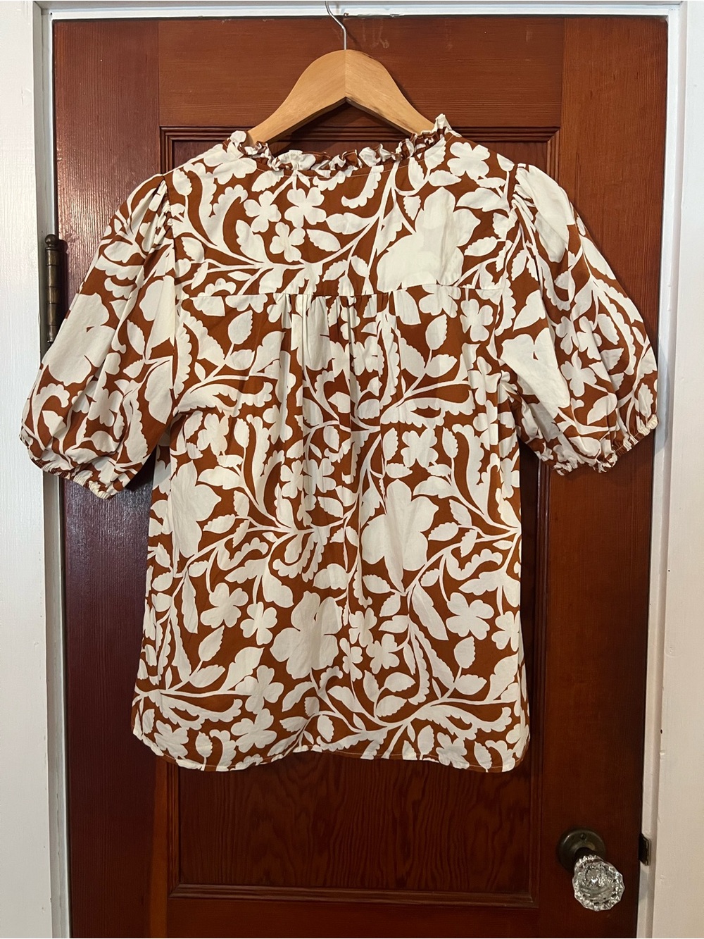 Sugarlips Floral Puff Sleeve 100% Cotton Split Neck Top - Brown & Cream - Picture 8 of 8